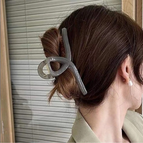 Gray Design Hair Claw - Picture 1 of 4